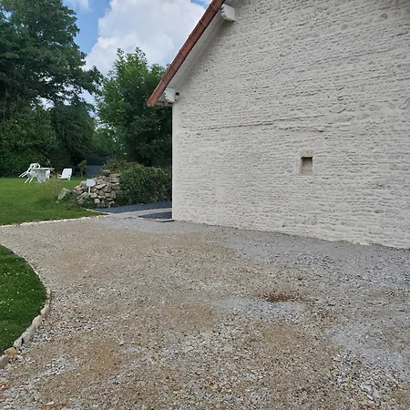 A 5 Min De La Pointe Du Hoc *