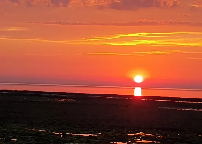 A 5 Min De La Pointe Du Hoc Δωμάτια σε οικογενειακή κατοικία *