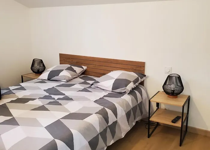 A 5 Min De La Pointe Du Hoc